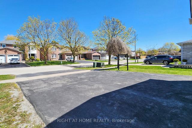 1606 Burnside Dr, House detached with 4 bedrooms, 5 bathrooms and 6 parking in Pickering ON | Image 23