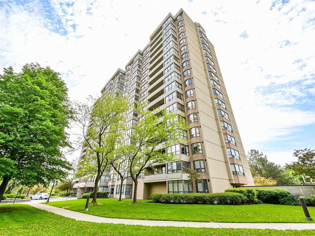 401 - 10 Malta Ave, Condo with 2 bedrooms, 2 bathrooms and 1 parking in Brampton ON | Image 1