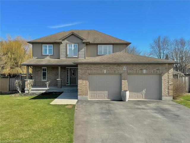 513 Juliana Drive Drive, House detached with 4 bedrooms, 3 bathrooms and 8 parking in Strathroy Caradoc ON | Image 1