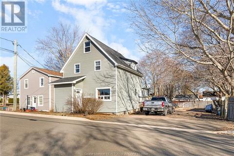 6 - 8 Jubilee Ave, House other with 3 bedrooms, 2 bathrooms and null parking in Moncton NB | Card Image
