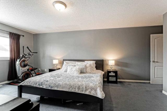 73 Monaco Crct, House attached with 3 bedrooms, 3 bathrooms and 3 parking in Brampton ON | Image 4