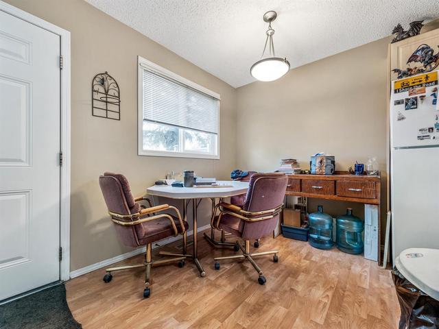 11 - 1915 18 Avenue N, Home with 3 bedrooms, 1 bathrooms and 2 parking in Lethbridge AB | Image 8