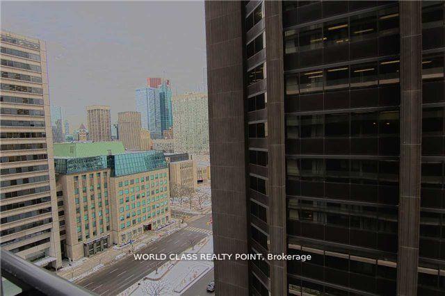 1506 - 426 University Ave, Condo with 1 bedrooms, 1 bathrooms and 0 parking in Toronto ON | Image 11