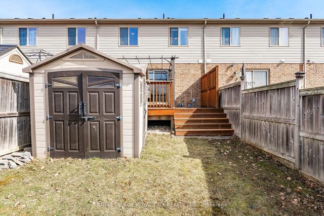 270 Severn Dr, House attached with 3 bedrooms, 3 bathrooms and 2 parking in Guelph ON | Image 29