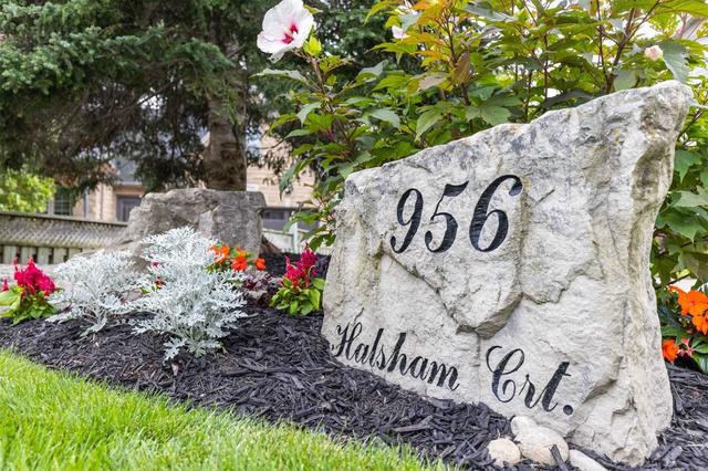 956 Halsham Crt, House detached with 4 bedrooms, 3 bathrooms and 8 parking in Mississauga ON | Image 29
