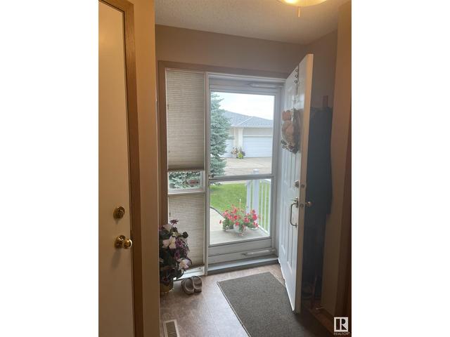 6510 158 Av Nw, House semidetached with 2 bedrooms, 2 bathrooms and null parking in Edmonton AB | Image 8