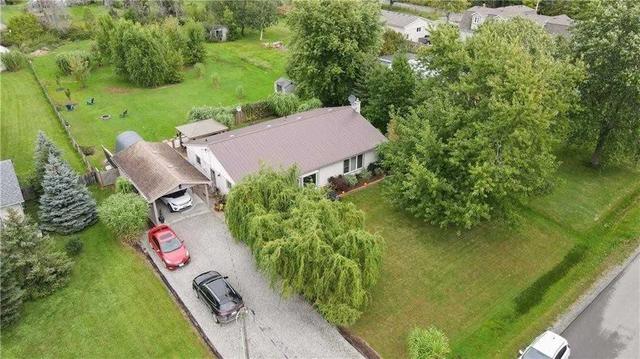 12 Horseshoe Bay Rd, House detached with 3 bedrooms, 1 bathrooms and 6 parking in Haldimand County ON | Image 1