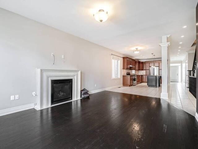 3207 Stocksbridge Ave, House detached with 3 bedrooms, 3 bathrooms and 2 parking in Oakville ON | Image 6