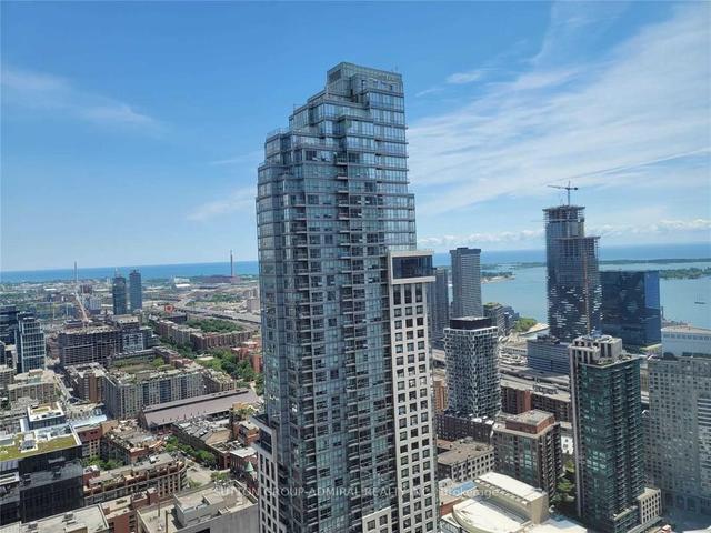 4506 - 1 King St W, Condo with 0 bedrooms, 1 bathrooms and 0 parking in Toronto ON | Image 2