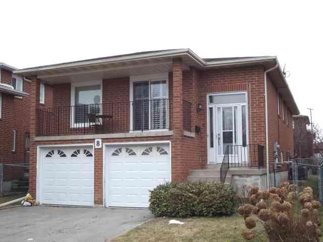 8 Torino Pl, House detached with 1 bedrooms, 1 bathrooms and 1 parking in Vaughan ON | Image 1