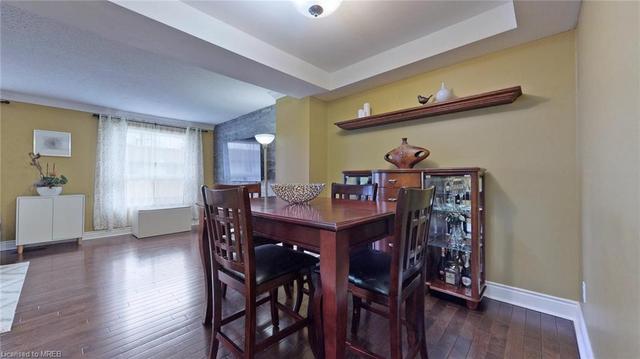 87 Baronwood Court, House attached with 3 bedrooms, 1 bathrooms and 3 parking in Brampton ON | Image 9