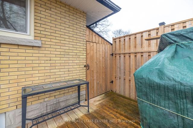 86 Knightswood Blvd, House detached with 3 bedrooms, 2 bathrooms and 3 parking in Guelph ON | Image 32