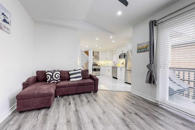 5943 Mersey St, House detached with 3 bedrooms, 4 bathrooms and 6 parking in Mississauga ON | Image 8
