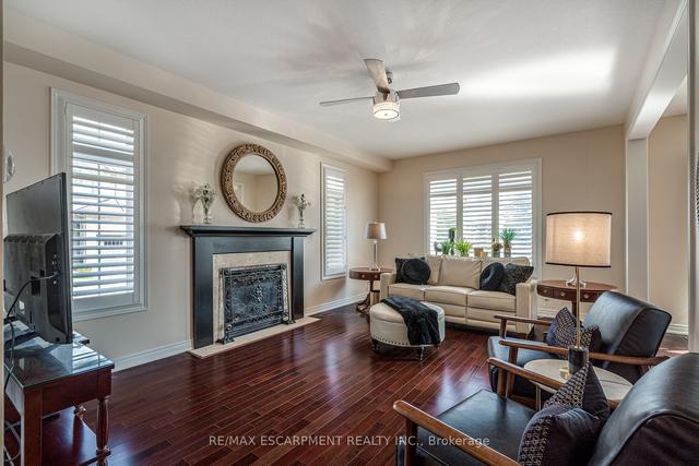 71 Oakhaven Pl, Townhouse with 3 bedrooms, 4 bathrooms and 4 parking in Hamilton ON | Image 37
