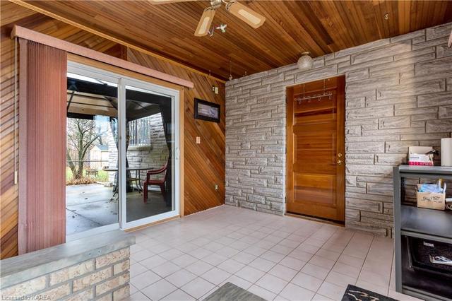 342 Meadowcrest Road, House detached with 3 bedrooms, 1 bathrooms and null parking in Kingston ON | Image 3