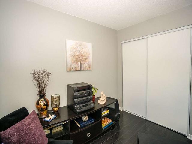 1002 - 9 George St N, Condo with 2 bedrooms, 2 bathrooms and 1 parking in Brampton ON | Image 14