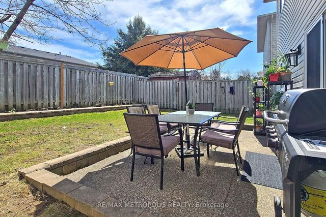 73 Downing Cres, House attached with 3 bedrooms, 3 bathrooms and 3 parking in Barrie ON | Image 31