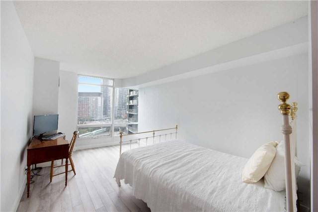 1207 - 361 Front St W, Condo with 2 bedrooms, 2 bathrooms and 1 parking in Toronto ON | Image 13