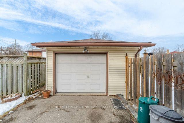 24 Donley St, House detached with 2 bedrooms, 2 bathrooms and 4 parking in Kitchener ON | Image 31
