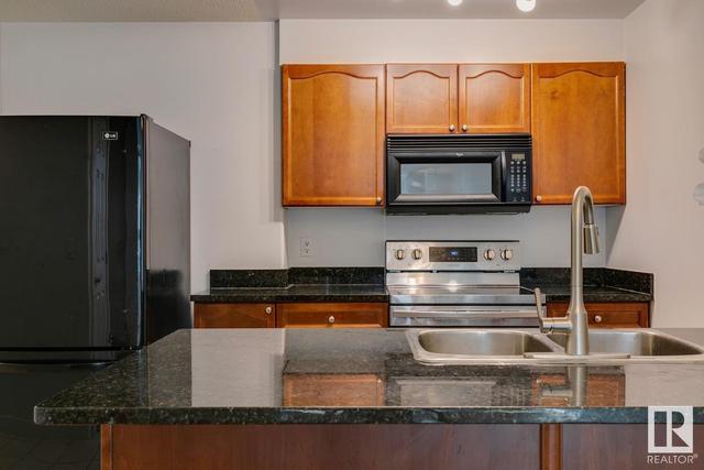 803 - 9939 109 St Nw, Condo with 2 bedrooms, 2 bathrooms and null parking in Edmonton AB | Image 5