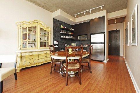 605 - 19 Brant St, Condo with 1 bedrooms, 1 bathrooms and 1 parking in Toronto ON | Image 7