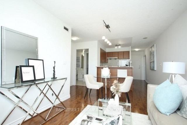 1115 - 36 Lee Centre Dr, Condo with 1 bedrooms, 1 bathrooms and 1 parking in Toronto ON | Image 16