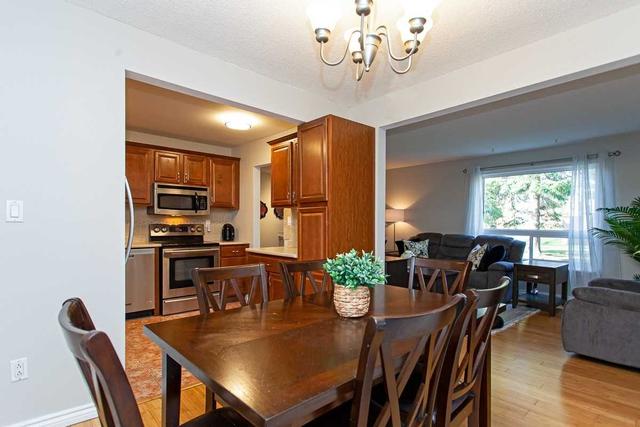 4 - 681 Francis Rd, Townhouse with 3 bedrooms, 2 bathrooms and 2 parking in Burlington ON | Image 2