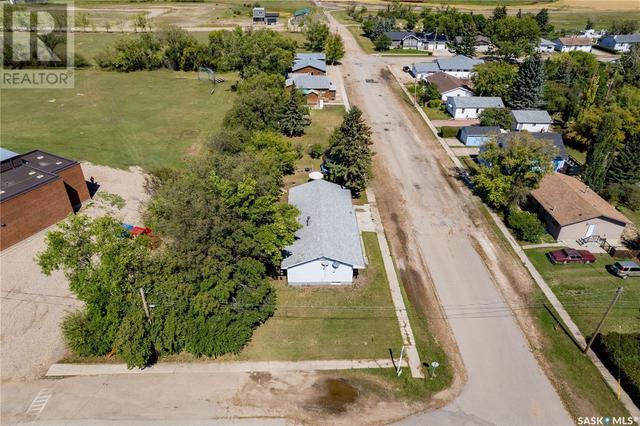 411 4th Street W, House detached with 3 bedrooms, 1 bathrooms and null parking in Allan SK | Image 26