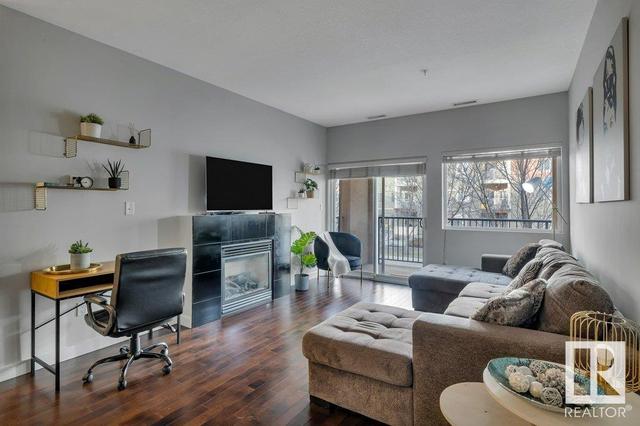 209 - 11203 103a Av Nw, Condo with 2 bedrooms, 2 bathrooms and 2 parking in Edmonton AB | Image 8