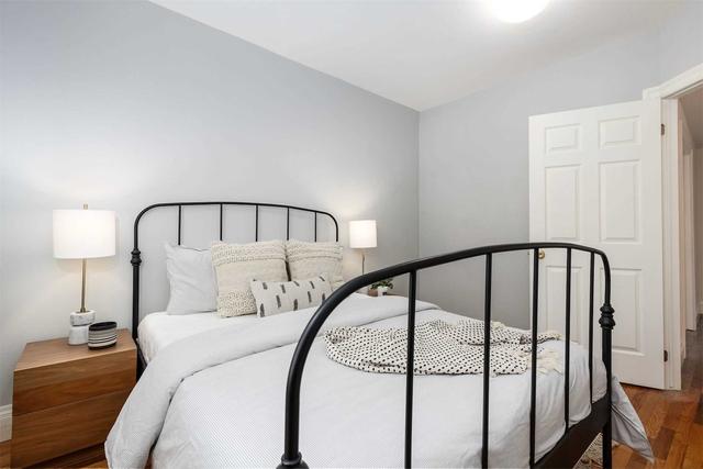 26 Endean Ave, House semidetached with 3 bedrooms, 2 bathrooms and 2 parking in Toronto ON | Image 14