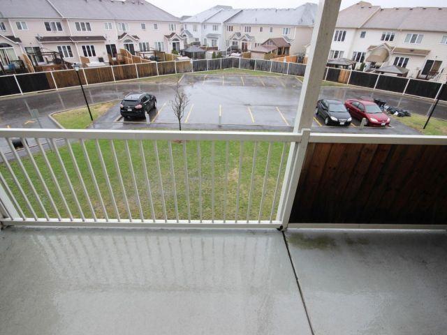 618 Lakeridge Dr, Condo with 2 bedrooms, 3 bathrooms and 2 parking in Ottawa ON | Image 9