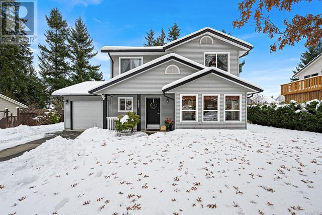 2989 Elderberry Cres, House detached with 3 bedrooms, 2 bathrooms and 5 parking in Courtenay BC | Card Image