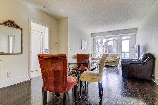 1213 - 70 Roehampton Ave, Condo with 2 bedrooms, 2 bathrooms and 1 parking in Toronto ON | Image 4