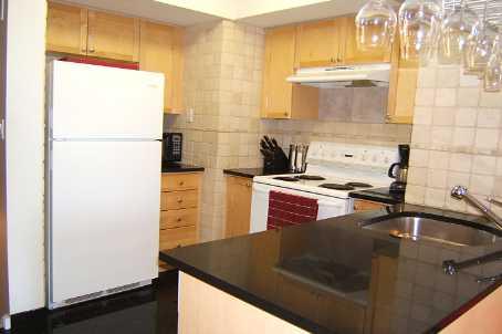 1541 - 5 Everson Dr, Townhouse with 2 bedrooms, 2 bathrooms and 1 parking in Toronto ON | Image 2