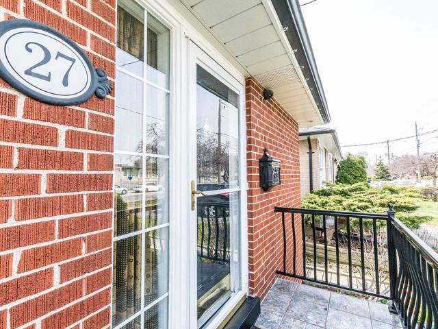 27 Mayland Ave, House detached with 4 bedrooms, 2 bathrooms and 4 parking in Toronto ON | Image 22