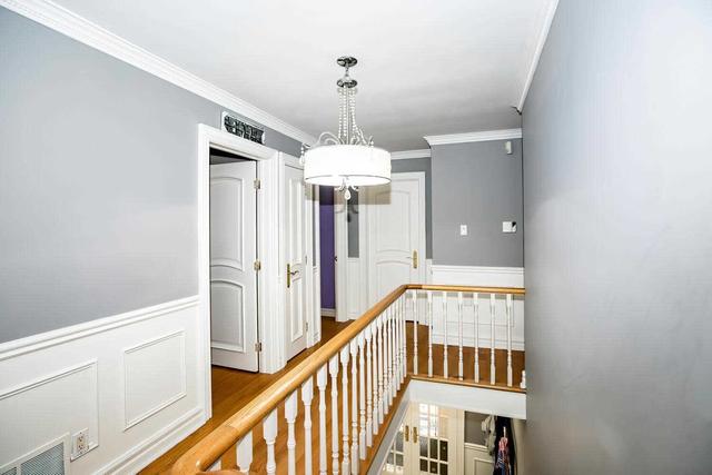 111 Larchmere Ave, House detached with 4 bedrooms, 4 bathrooms and 10 parking in Toronto ON | Image 13