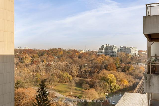 1005 - 2662 Bloor St W, Condo with 2 bedrooms, 2 bathrooms and 1 parking in Toronto ON | Image 30
