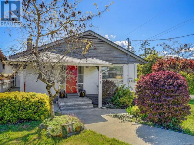 7261 Peden Lane, House detached with 2 bedrooms, 1 bathrooms and 2 parking in Central Saanich BC | Image 24