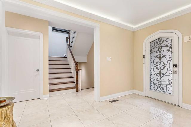 562 Blythwood Rd W, House detached with 5 bedrooms, 4 bathrooms and 7 parking in Toronto ON | Image 31