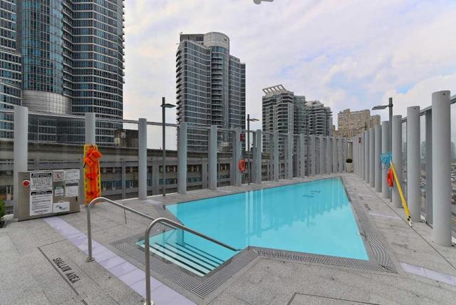 5704 - 10 York St, Condo with 1 bedrooms, 1 bathrooms and 0 parking in Toronto ON | Image 6