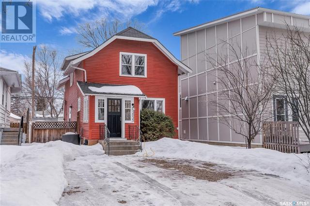 2025 St Charles Avenue, House detached with 3 bedrooms, 2 bathrooms and null parking in Saskatoon SK | Image 1