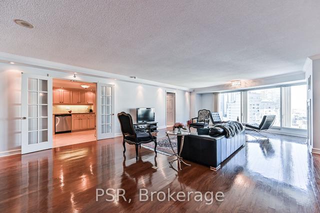 2703 - 33 University Ave, Condo with 3 bedrooms, 3 bathrooms and 2 parking in Toronto ON | Image 22
