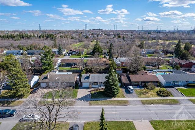 64 Viewmount Drive, House detached with 3 bedrooms, 2 bathrooms and 4 parking in Ottawa ON | Image 28