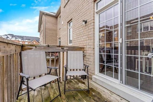 16 Promenade Tr, House attached with 3 bedrooms, 3 bathrooms and 2 parking in Halton Hills ON | Image 5