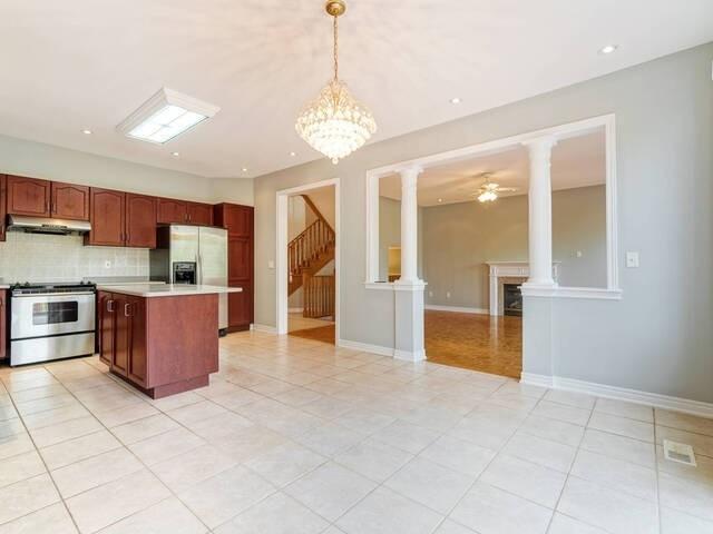 20 Gallucci Cres, House detached with 4 bedrooms, 4 bathrooms and 4 parking in Brampton ON | Image 6