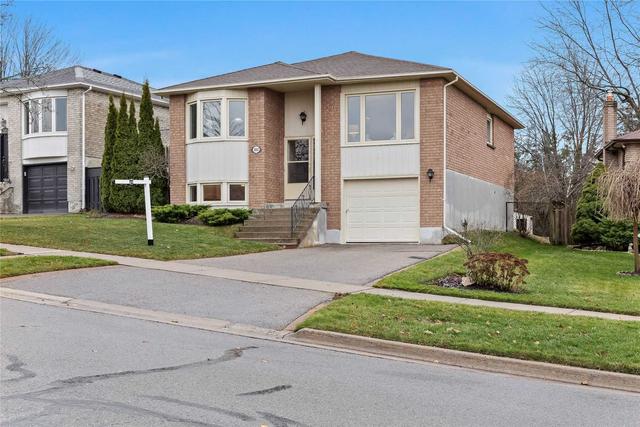 893 Mahina St, House detached with 3 bedrooms, 2 bathrooms and 3 parking in Oshawa ON | Image 12