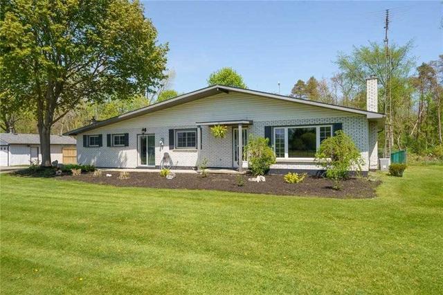 8229 #3 Highway, House detached with 3 bedrooms, 1 bathrooms and 10 parking in Haldimand County ON | Image 12