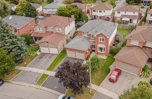 1050 Ridge Valley Dr, House detached with 4 bedrooms, 3 bathrooms and 4 parking in Oshawa ON | Image 23