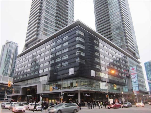2401 - 65 Bremner Blvd, Condo with 2 bedrooms, 2 bathrooms and 1 parking in Toronto ON | Image 10