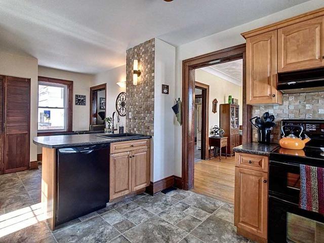 52 Bruce St E, House detached with 3 bedrooms, 2 bathrooms and 4 parking in Goderich ON | Image 7